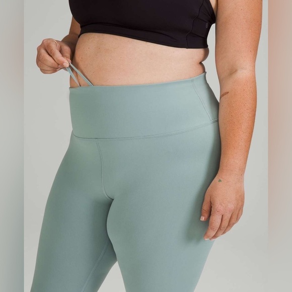 Lululemon Wunder Train High-Rise Crop 21" - Picture 2 of 9
